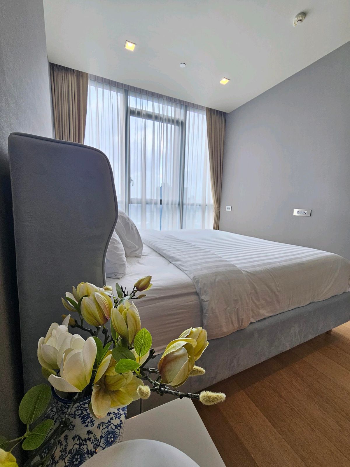 ให้เช่าคอนโดสะพานควาย จตุจักร : The Monument Thonglo 2 bedrooms  For Rent