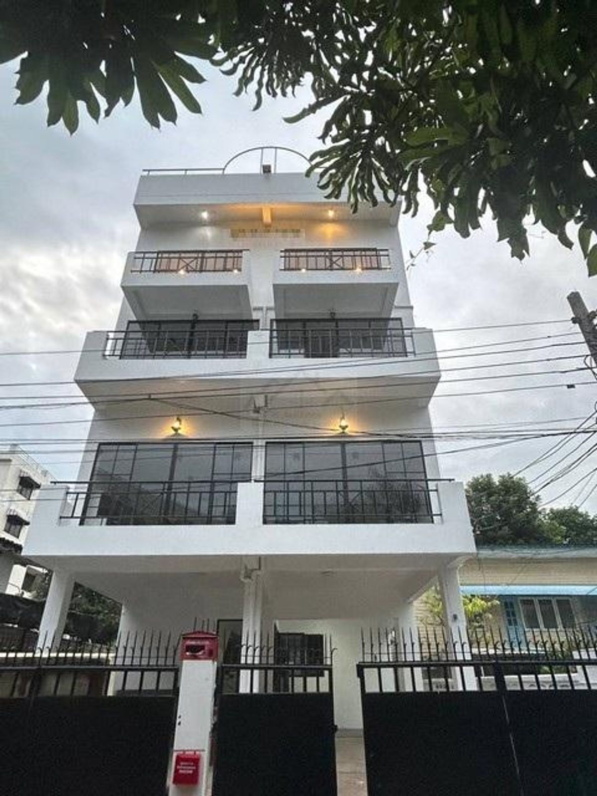 ให้เช่าโฮมออฟฟิศอ่อนนุช อุดมสุข : ให้เช่าบ้านเดี่ยว4ชั้น รีโนเวทใหม่ 7ห้องนอน ย่านสุขุมวิท62 บางจากพร้อมเฟอร์นิเจอร์ ใกล้ทางด่วนสุขุมวิท 62 BTS บางจาก