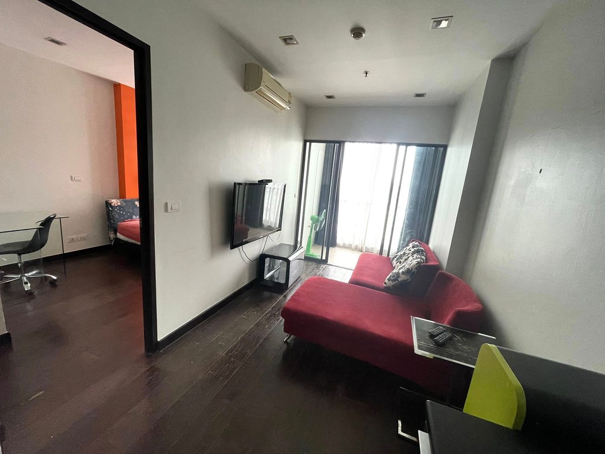 CondoRatchathewi,Phayathai : Ideo Q Phayathai【𝐒𝐄𝐋𝐋 & 𝐑𝐄𝐍𝐓】🔥Simple and elegant furniture that doesn't clutter the eyes. Built-in without needing additional decoration🔥 Contact Line ID: @hacondo