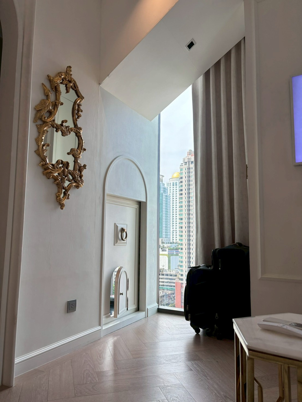 For RentCondoWitthayu, Chidlom, Langsuan, Ploenchit : 💎 GT16221 | Condo 28 Chidlom, convenient travel, near BTS, there is a shuttle, beautiful-luxurious room, fully furnished, ready to move in!!