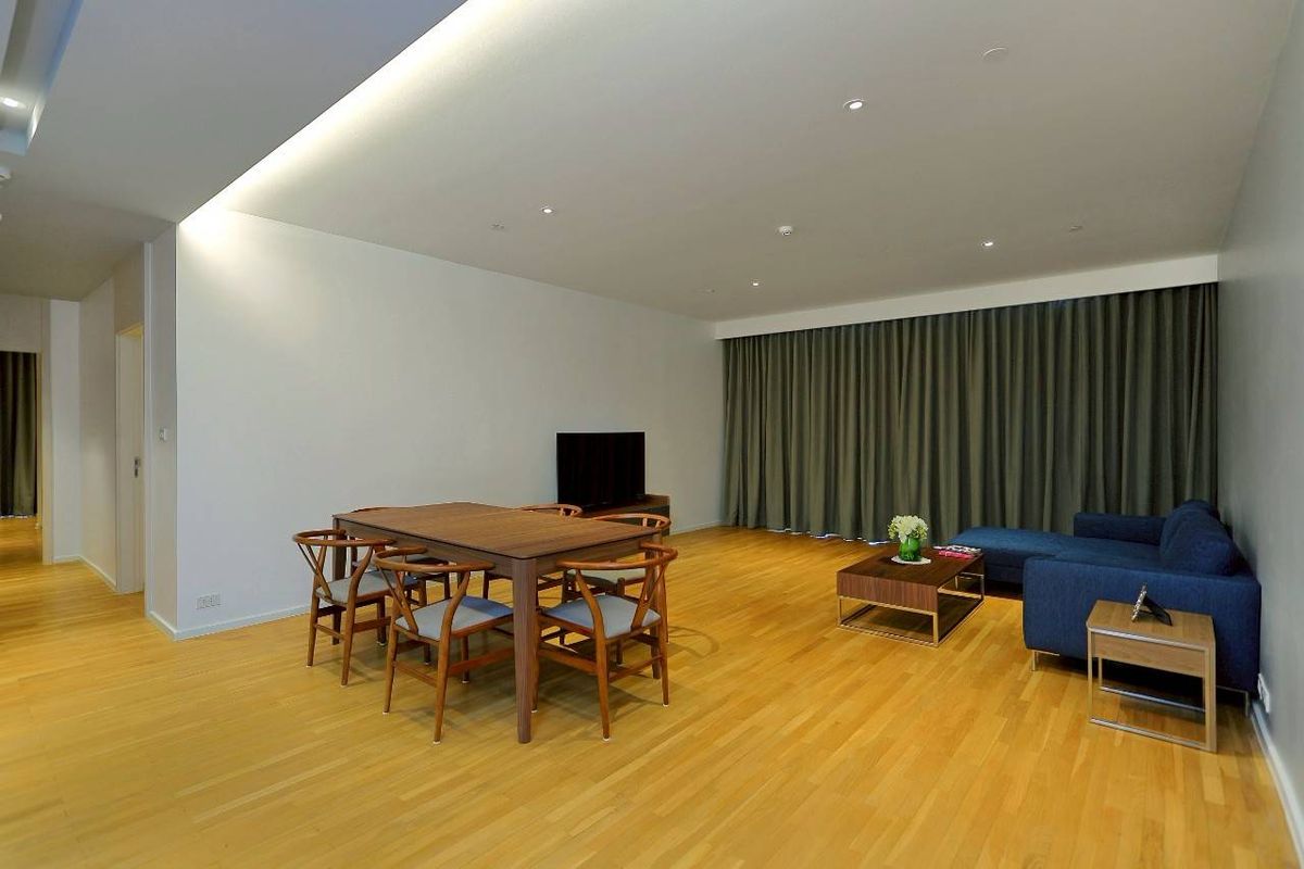 For RentSukhumvit, Asoke, Thonglor : ✨ Luxury 2-Bedroom Condo for Rent – Spacious, Fully Furnished, Pet-Friendly, Ideal for Families, Prime Location Near BTS Phrom Phong with Easy Access to the City