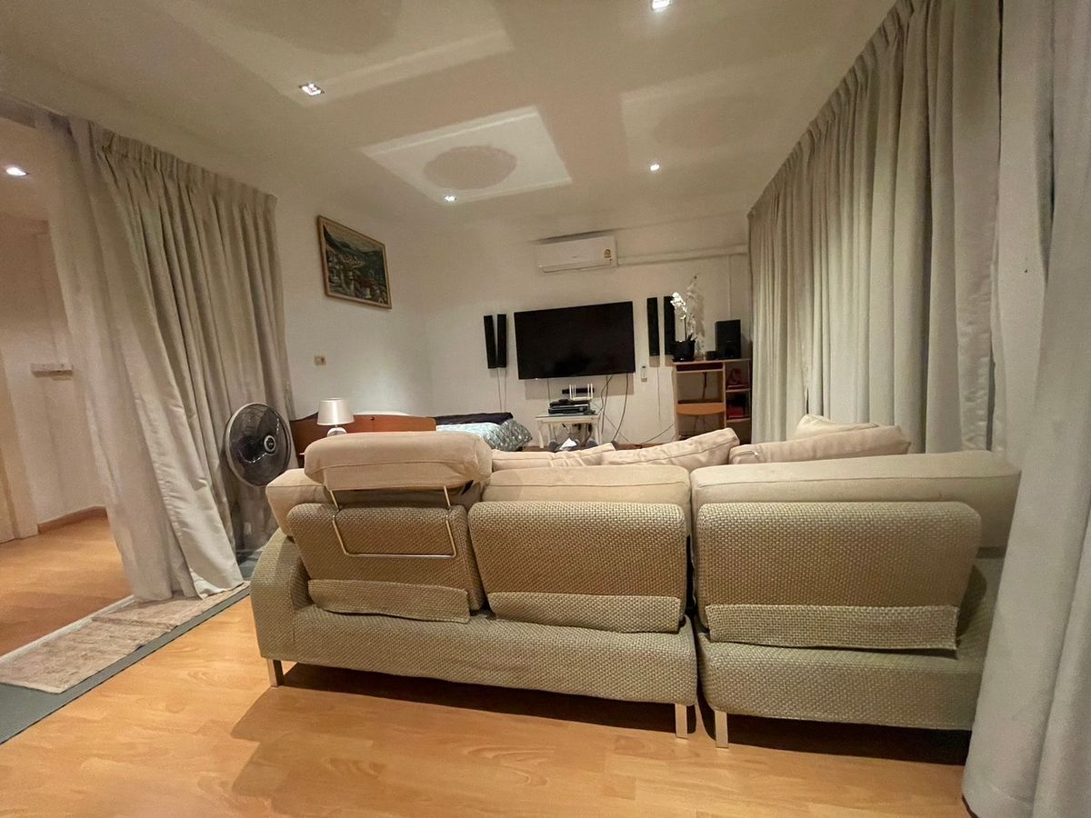 For RentTownhomePattaya, Bangsaen, Chonburi : For Rent Townhouse for Living 4 Beds Fully Furnished (S03-1900)