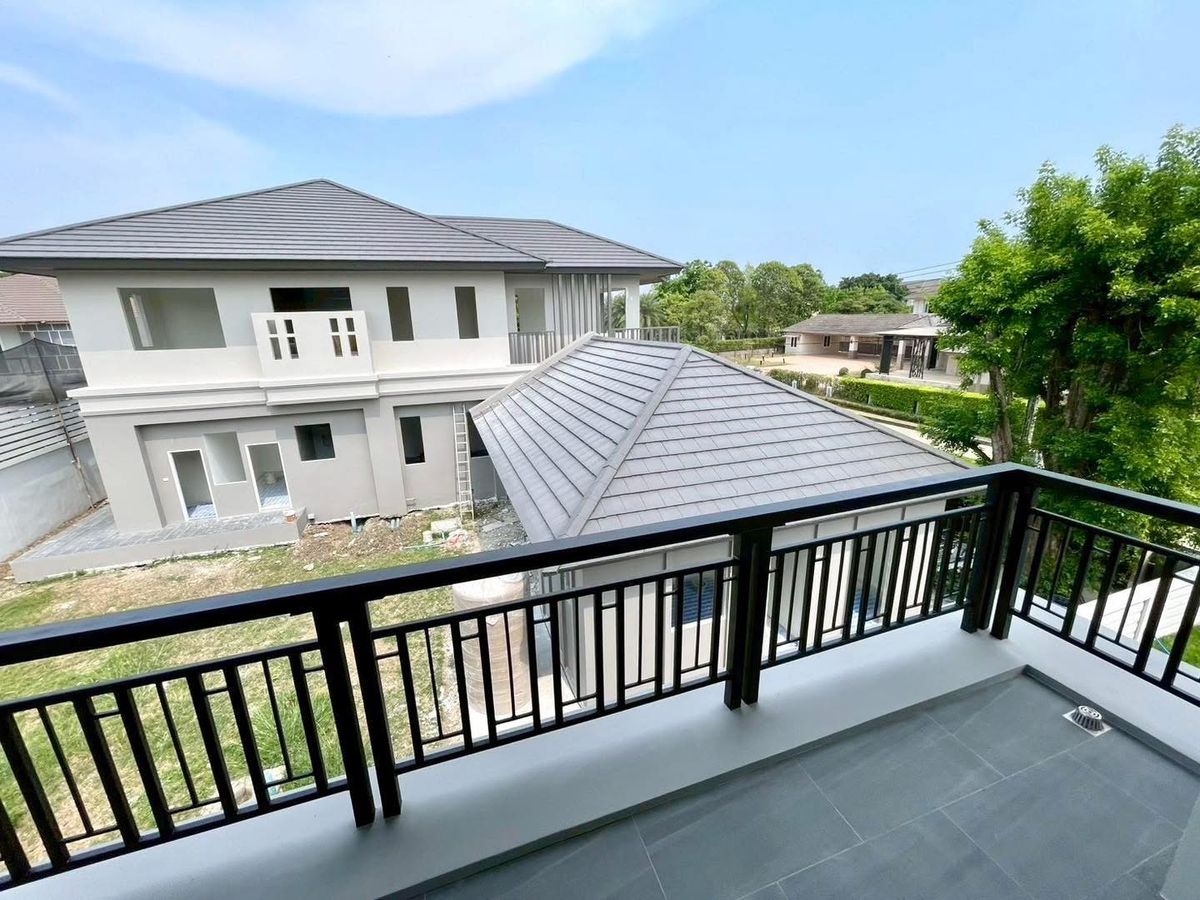 For SaleHouseMahachai Samut Sakhon : 🎉🏡 Golden opportunity! Discounted 2 million! #House No. 66 #Already rich! #Nusasiri City Rama 2 House with a private pool! 🌳💦