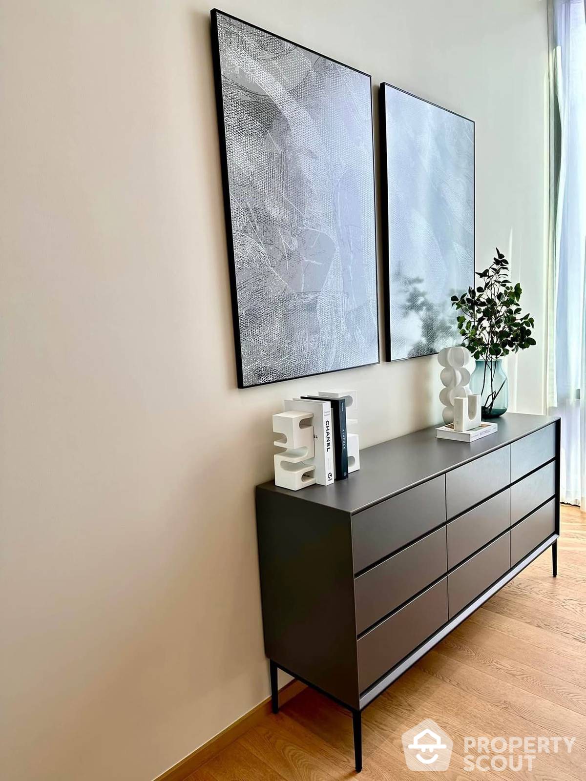 For RentCondoWitthayu, Chidlom, Langsuan, Ploenchit : 2-BR Condo at 28 Chidlom near BTS Chit Lom