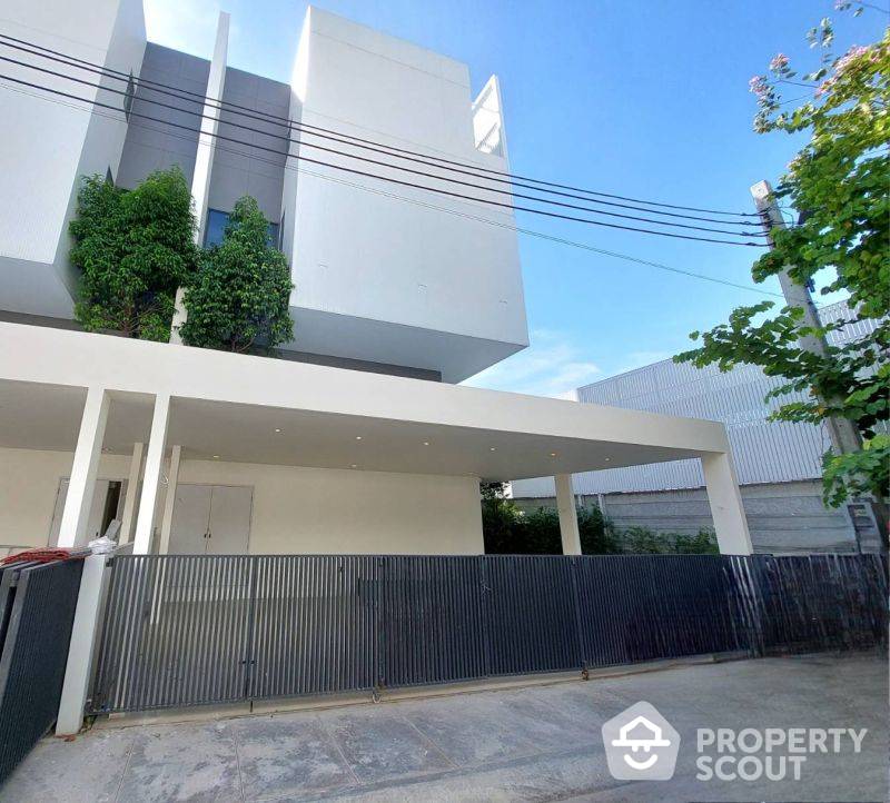 For RentHouseVipawadee, Don Mueang, Lak Si : 3-BR House at ARKIN Vibhavadi in Sanambin