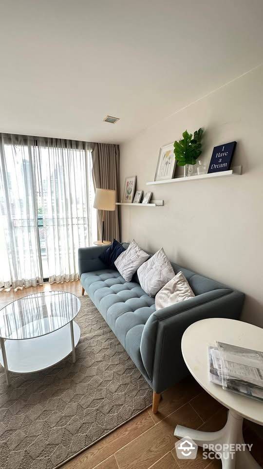 For RentCondoSukhumvit, Asoke, Thonglor : 2-BR Condo at LIV @ 49 near BTS Thong Lor