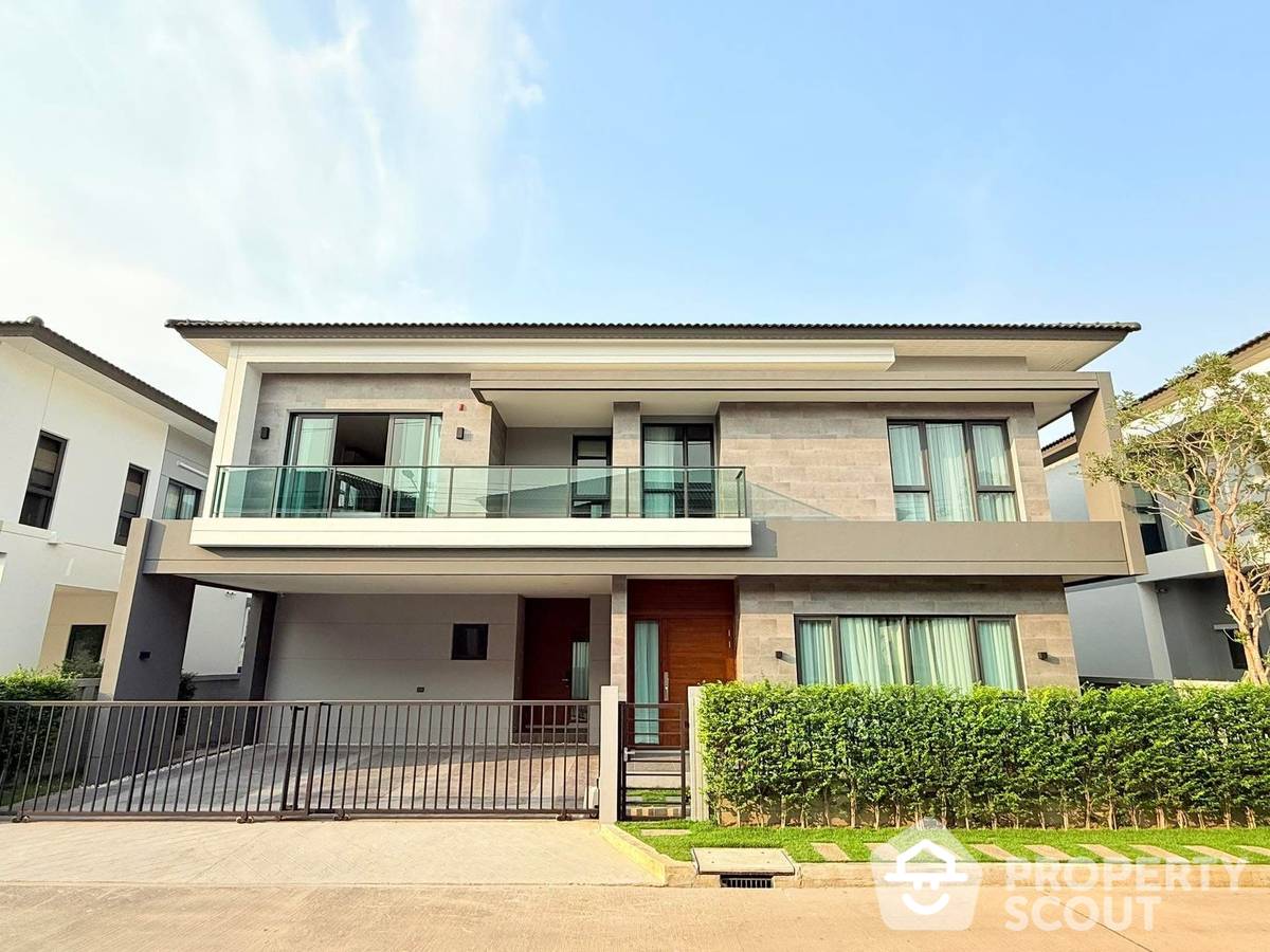 For RentHouseBangna, Bearing, Lasalle : 4-BR House at The City Bangna in Bang Kaeo