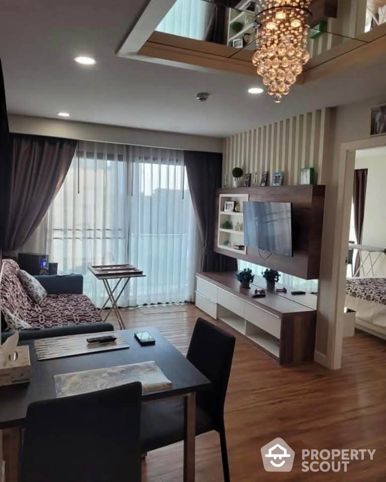 For RentCondoPattaya, Bangsaen, Chonburi : 2-BR Condo at Dusit Grand Park close to Pattaya