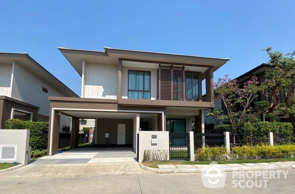 For RentHousePattanakan, Srinakarin : 4-BR House at Burasiri Krungthep Kreetha in Hua Mak