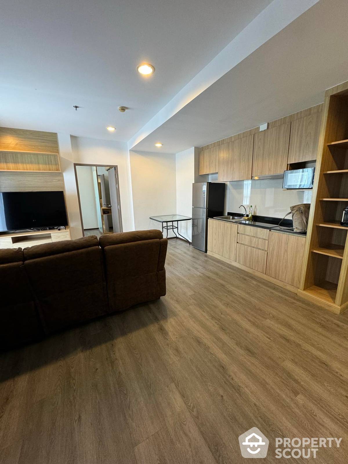 For RentCondoPattaya, Bangsaen, Chonburi : 2-BR Condo at Tree Tops Pattaya in Huai Kapi