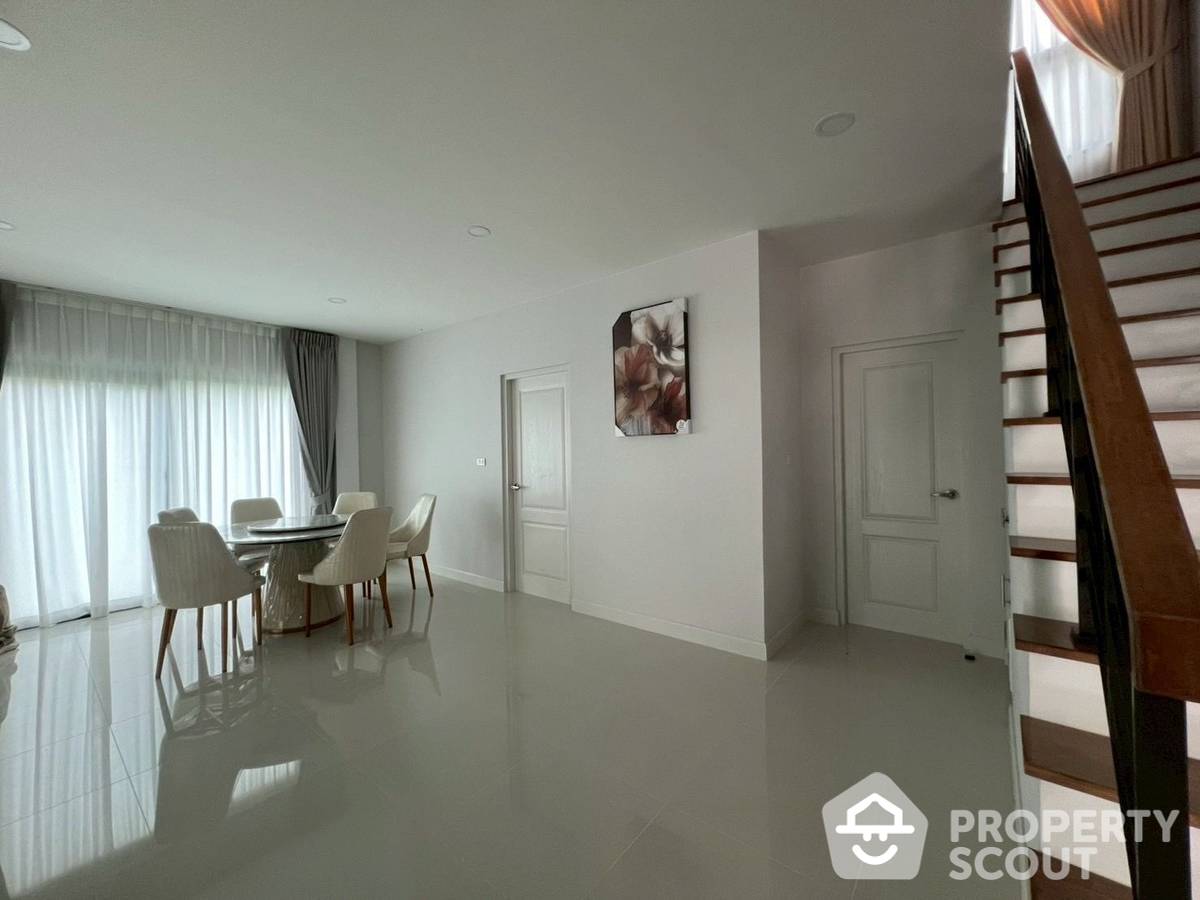 For RentHouseVipawadee, Don Mueang, Lak Si : 4-BR House at Centro Vibhavadi in Don Mueang