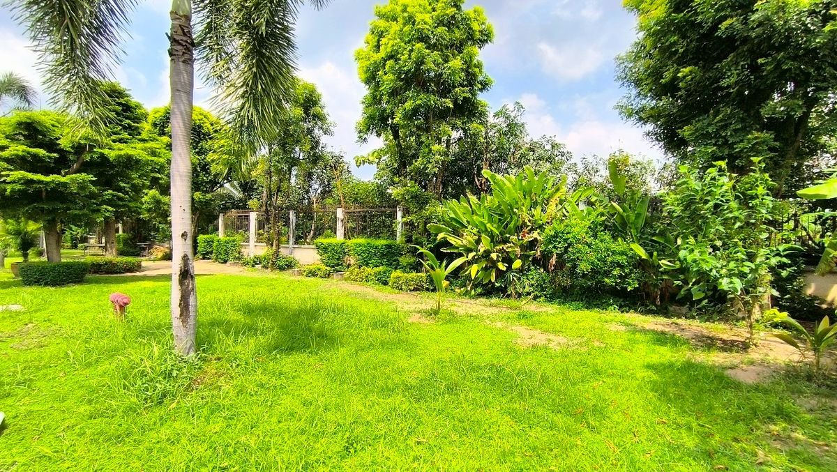 ขายทาวน์โฮมมีนบุรี-ร่มเกล้า : The Villa เดอะ วิลล่า รามคำแหง-สุวรรณภูมิ ทาวน์เฮ้าส์ 2 ชั้น ซอยรามคำแหง 174 ใกล้รถไฟฟ้าสายสีส้ม สถานีเคหะรามคำแหง ขายถูก บ้านสวย หน้าสวนหย่อม ไม่มีบ้านตรงข้าม