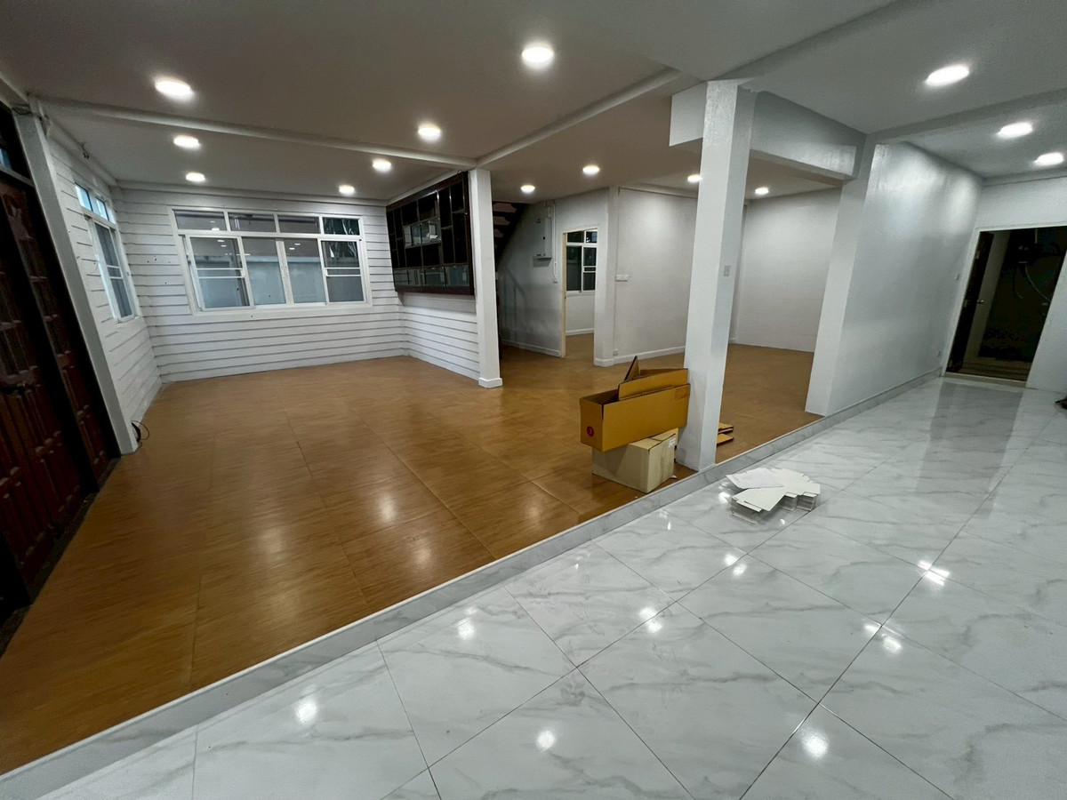 ให้เช่าบ้านรัตนาธิเบศร์ สนามบินน้ำ พระนั่งเกล้า : บ้านเดี่ยว 2ชั้น เนื้อที่ 91ตร.ว. 5ห้องนอน ตรงข้ามขนส่งนนทบุรี จดบริษัทได้