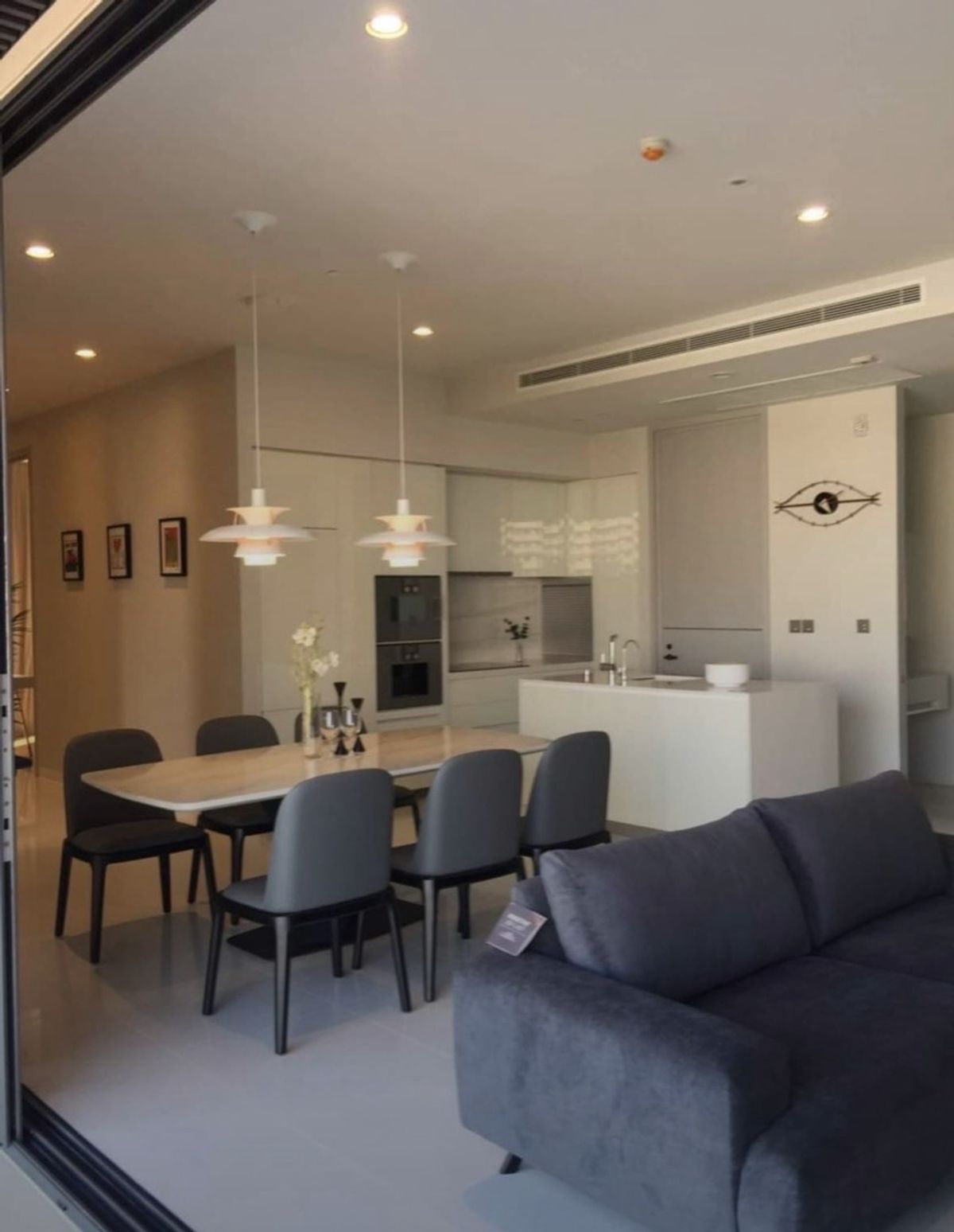 คอนโดสุขุมวิท อโศก ทองหล่อ : 🔥Rent/Sell2BR 3BR🔥136sqm🔥Floor15-20🔥Rent 180,000/month🔥Sell 55M.🔥