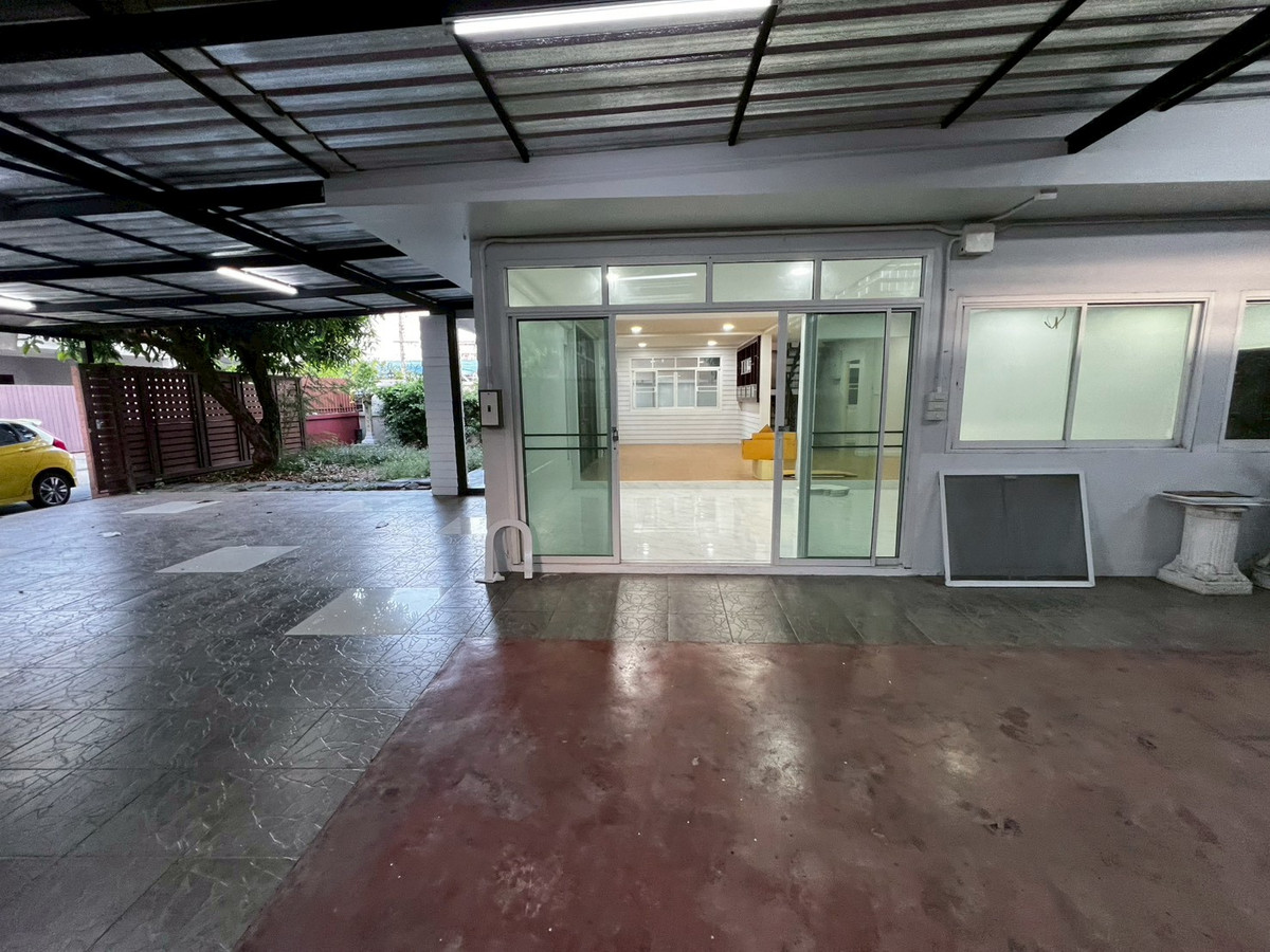 ให้เช่าบ้านรัตนาธิเบศร์ สนามบินน้ำ พระนั่งเกล้า : บ้านเดี่ยว 2ชั้น เนื้อที่ 91ตร.ว. 5ห้องนอน ตรงข้ามขนส่งนนทบุรี จดบริษัทได้