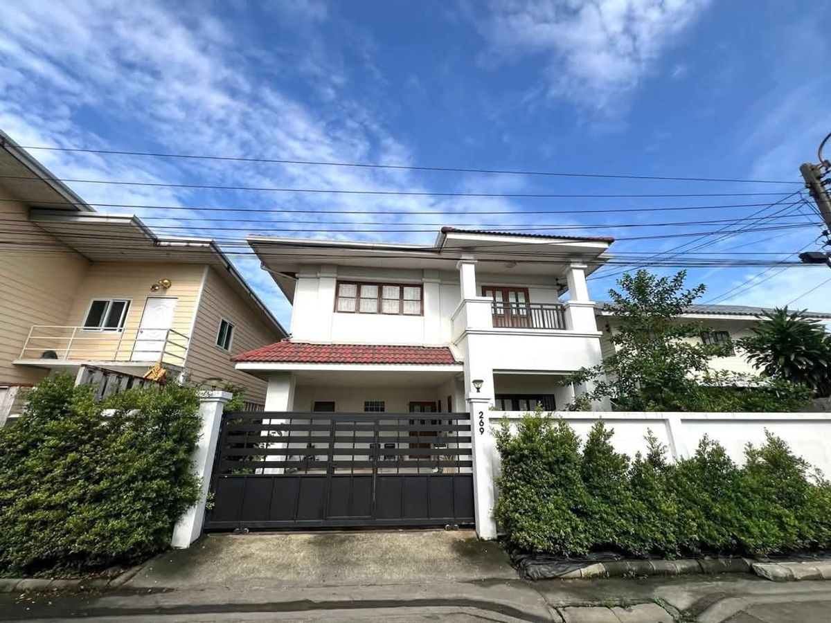 For SaleHouseYothinpattana,CDC : House for sale.