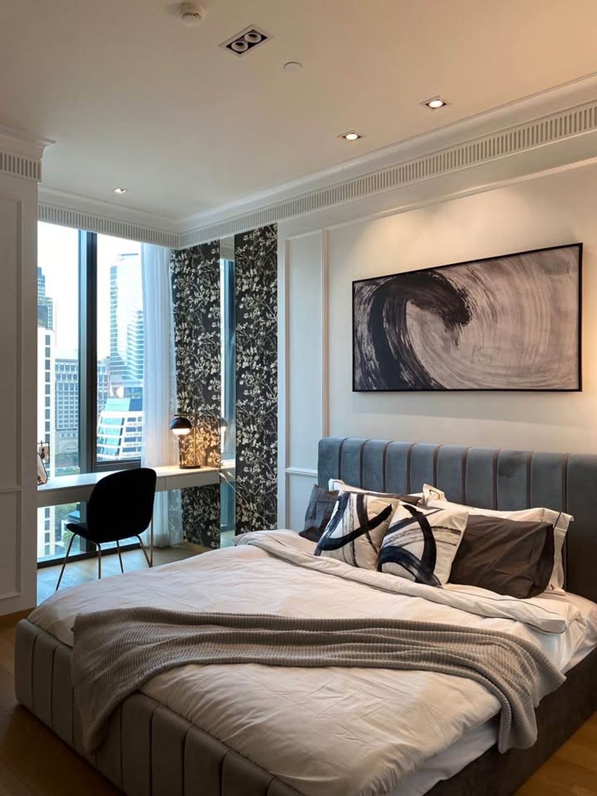 For RentCondoWitthayu, Chidlom, Langsuan, Ploenchit : SN888425 Luxury Condo for Rent @28 Chidlom