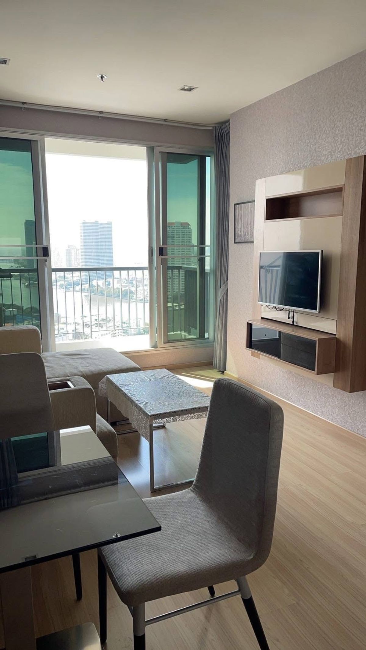 For RentCondoSathorn, Narathiwat : 🔥RHYTHM Sathorn 38 SQM 20,000 B, the best price.