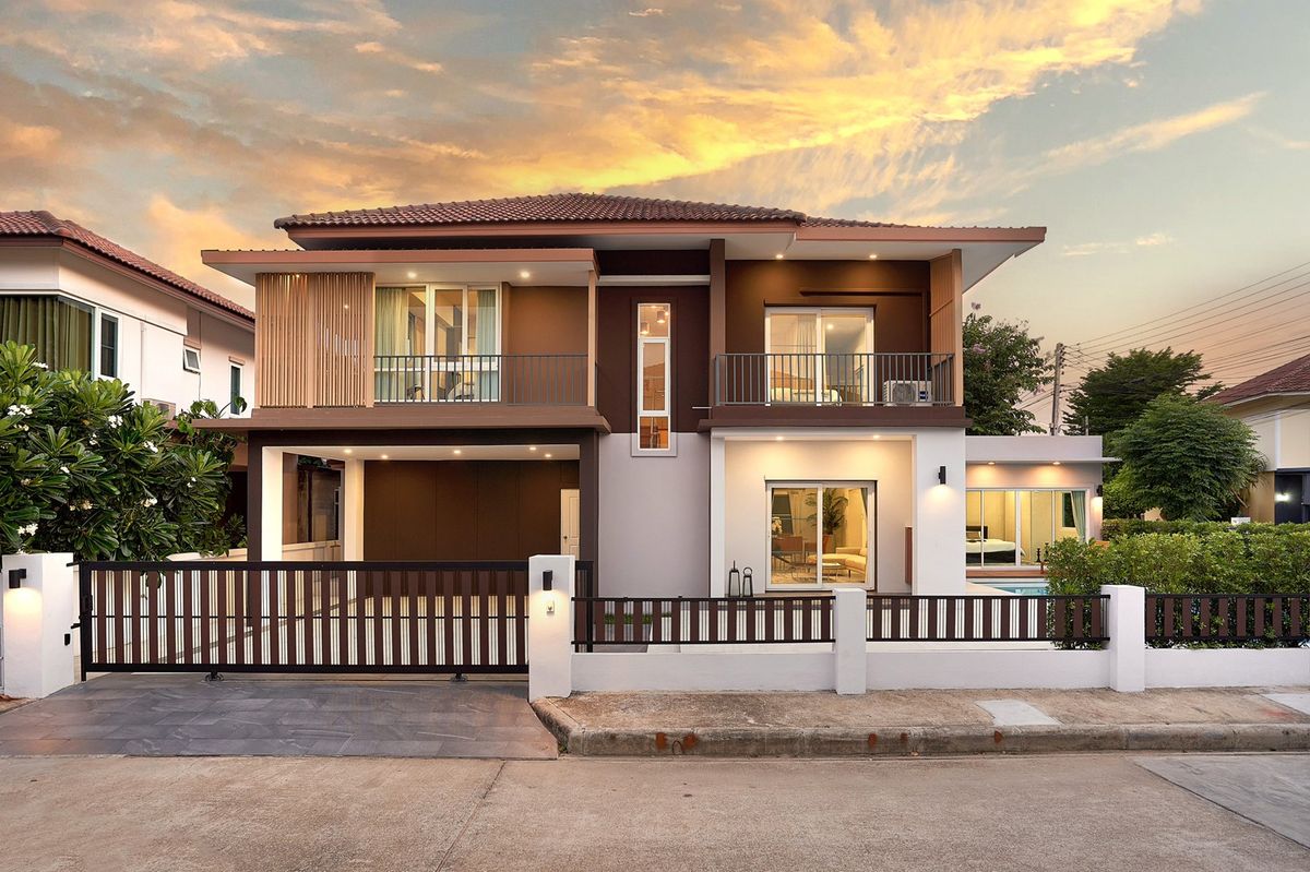 For RentChiang Mai : - Two-storey pool villa for rent with 4 bedrooms,4 toilets and 1 kitchen. 
