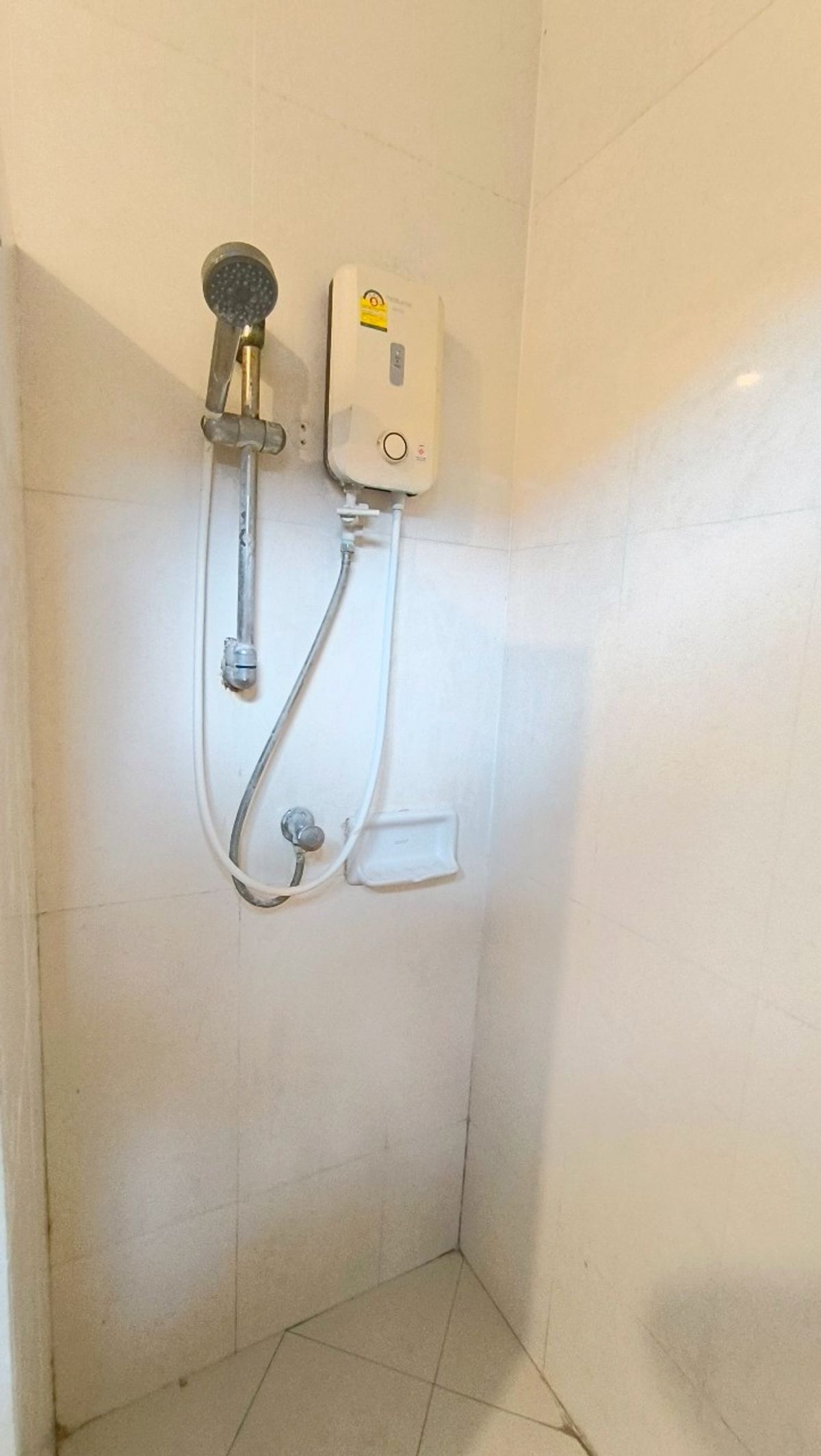 ขายทาวน์โฮมมีนบุรี-ร่มเกล้า : The Villa เดอะ วิลล่า รามคำแหง-สุวรรณภูมิ ทาวน์เฮ้าส์ 2 ชั้น ซอยรามคำแหง 174 ใกล้รถไฟฟ้าสายสีส้ม สถานีเคหะรามคำแหง ขายถูก บ้านสวย หน้าสวนหย่อม ไม่มีบ้านตรงข้าม