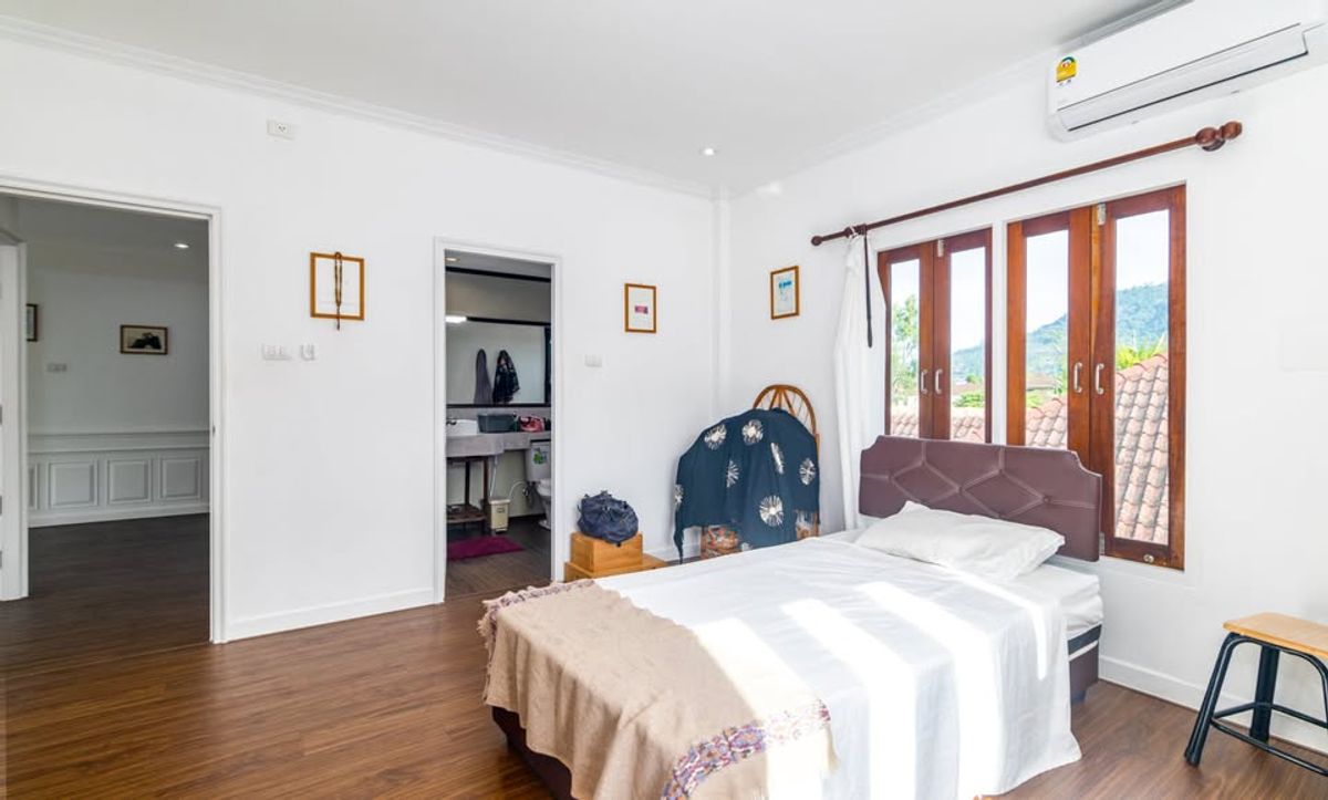 ขายบ้านภูเก็ต : 🎉🌴 วิลล่าในฝัน พูลวิลล่าหรู 4 ห้องนอน ในกมลา ภูเก็ต – เพียง 7 นาทีถึงชายหาด! 🏡✨