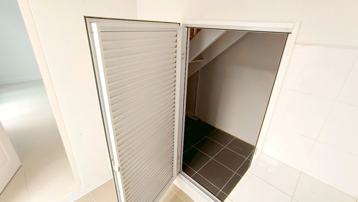 ขายทาวน์โฮมมีนบุรี-ร่มเกล้า : The Villa เดอะ วิลล่า รามคำแหง-สุวรรณภูมิ ทาวน์เฮ้าส์ 2 ชั้น ซอยรามคำแหง 174 ใกล้รถไฟฟ้าสายสีส้ม สถานีเคหะรามคำแหง ขายถูก บ้านสวย หน้าสวนหย่อม ไม่มีบ้านตรงข้าม