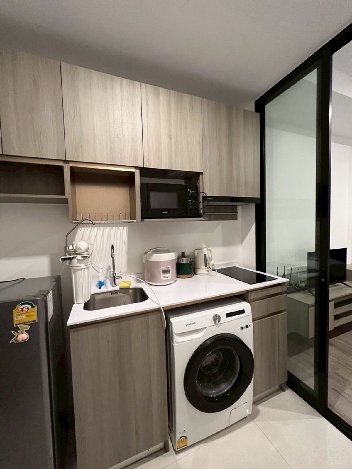 For RentCondoSamut Prakan,Samrong : Condo available for rent. KNB TheParak is attached to the MRT Tippawan.
