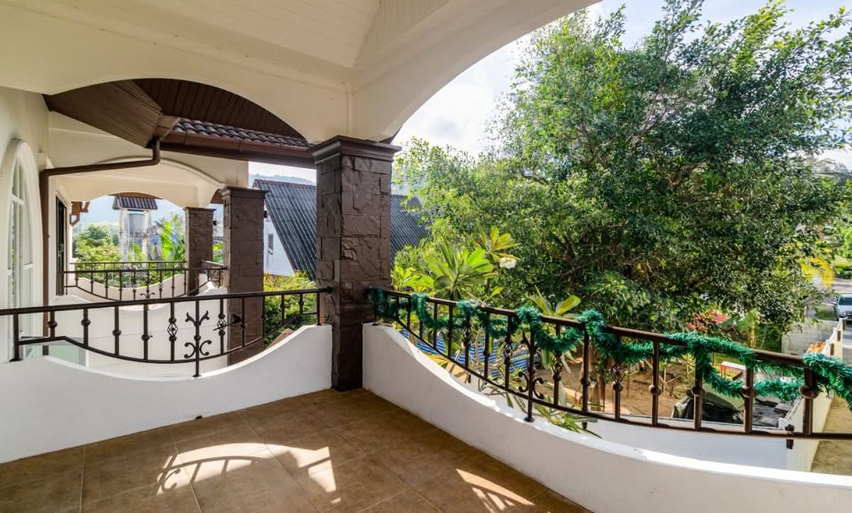 ขายบ้านภูเก็ต : 🎉🌴 วิลล่าในฝัน พูลวิลล่าหรู 4 ห้องนอน ในกมลา ภูเก็ต – เพียง 7 นาทีถึงชายหาด! 🏡✨