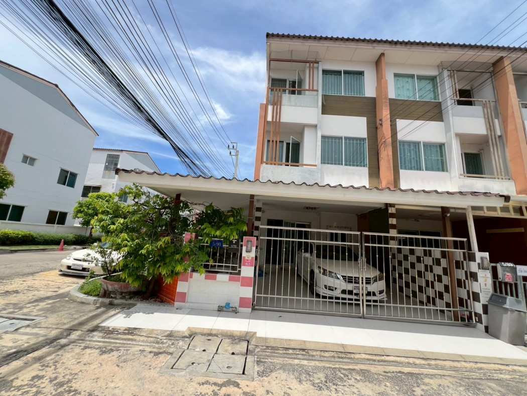 ขายทาวน์โฮมนนทบุรี บางใหญ่ บางบัวทอง : ขาย ทาวน์โฮม เดอะทรัสต์ซิตี้ งามวงศ์วาน 170 ตรม 29 ตรว พร้อมอยู่หลังมุม เดินทางสะดวก