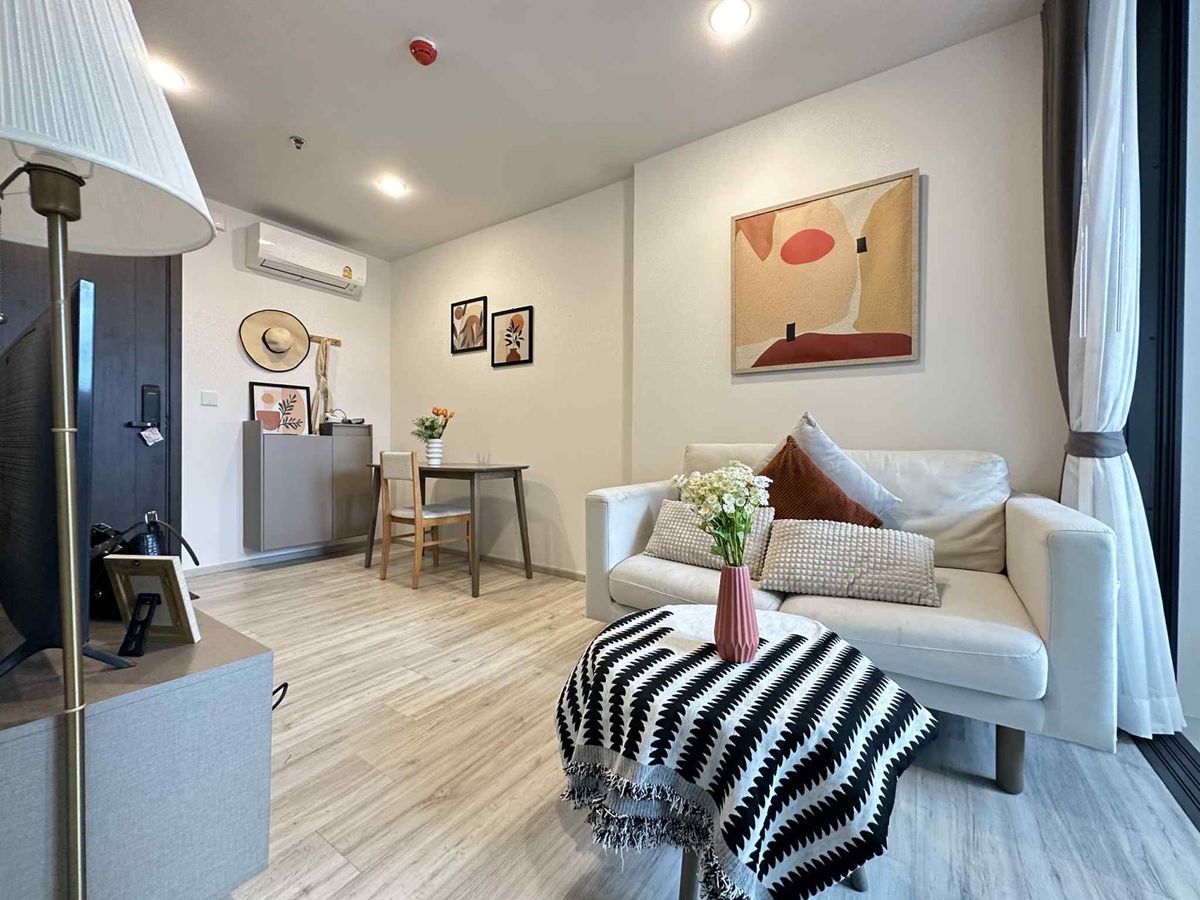 ให้เช่าคอนโดรัชดา ห้วยขวาง : 💐XT Huaikhwang คอนโดใกล้ MRT 75 เมตร (1 Bed 1 Bath) 35
 sqm. ▫️เช่าเพียง 19,000/เดือน สนใจสอบถามเพิ่มเติมโทร 📲095-6922871