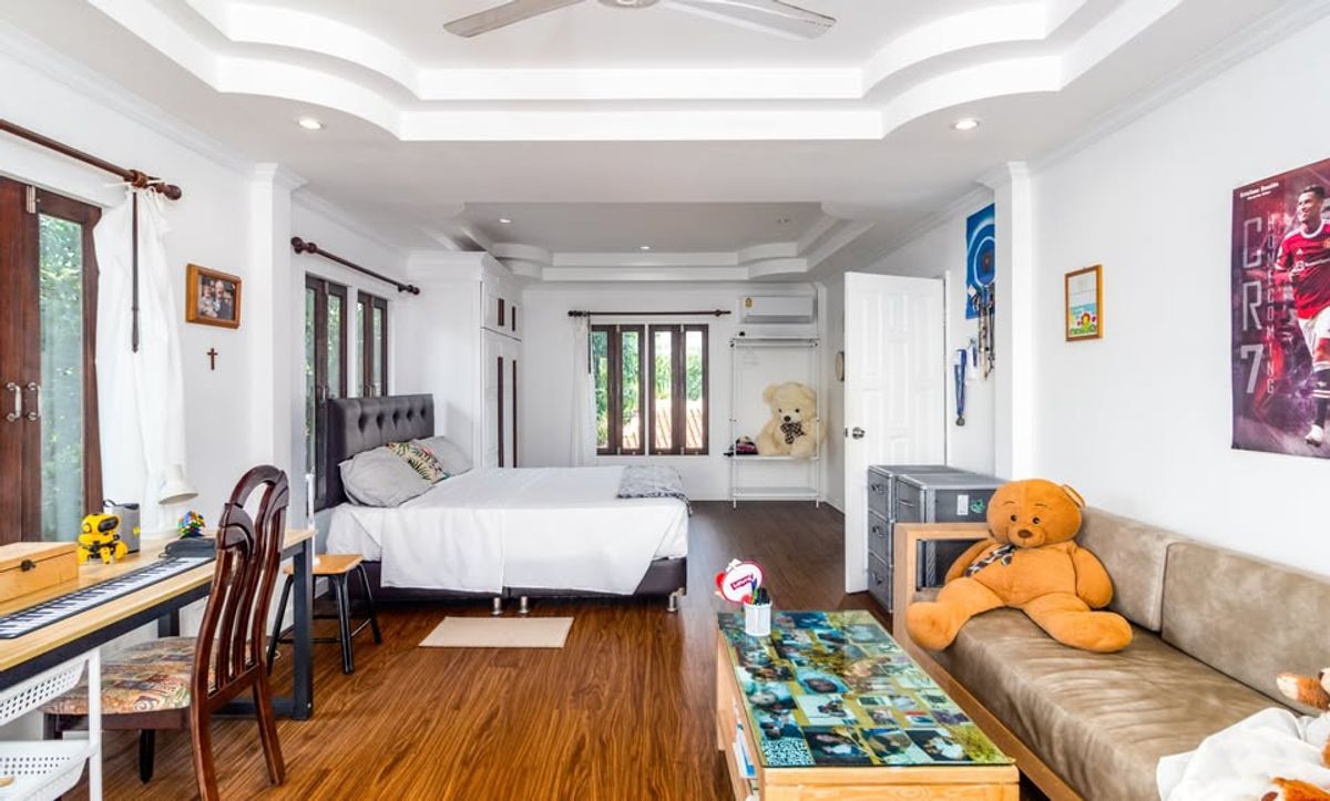 ขายบ้านภูเก็ต : 🎉🌴 วิลล่าในฝัน พูลวิลล่าหรู 4 ห้องนอน ในกมลา ภูเก็ต – เพียง 7 นาทีถึงชายหาด! 🏡✨