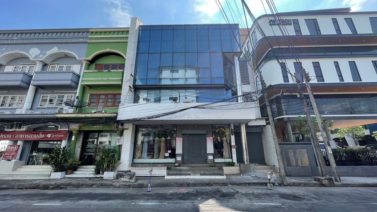 ให้เช่าสำนักงานลาดพร้าว101 แฮปปี้แลนด์ : ให้เช่าอาคารสำนักงาน 4 ชั้น ติดถนนแฮปปี้แลนด์ สาย 1