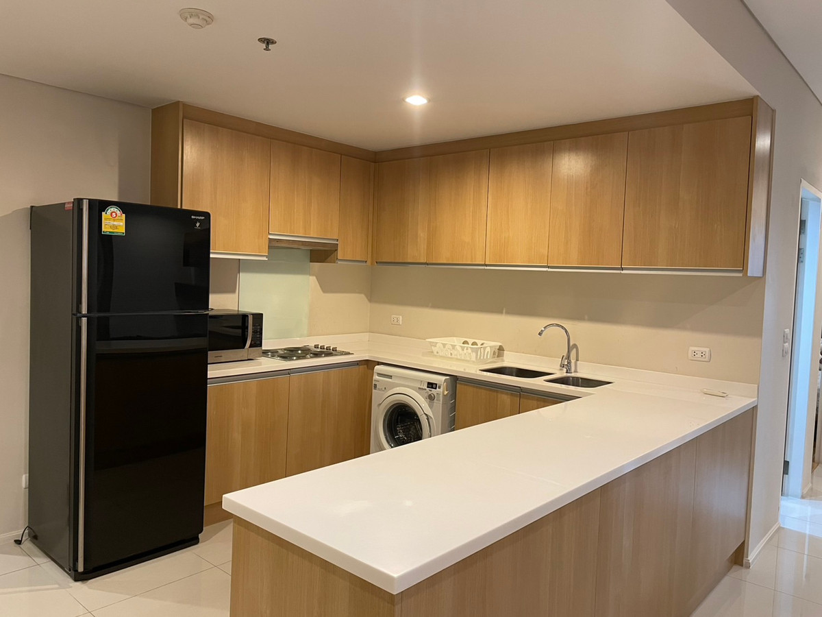 ให้เช่าคอนโดพระราม 9 เพชรบุรีตัดใหม่ RCA :  FOR RENT 2 BEDROOM 2 BATHROOM 80 SQ.M    READY TO MOVE  -- CALL NOW 094-641-5974