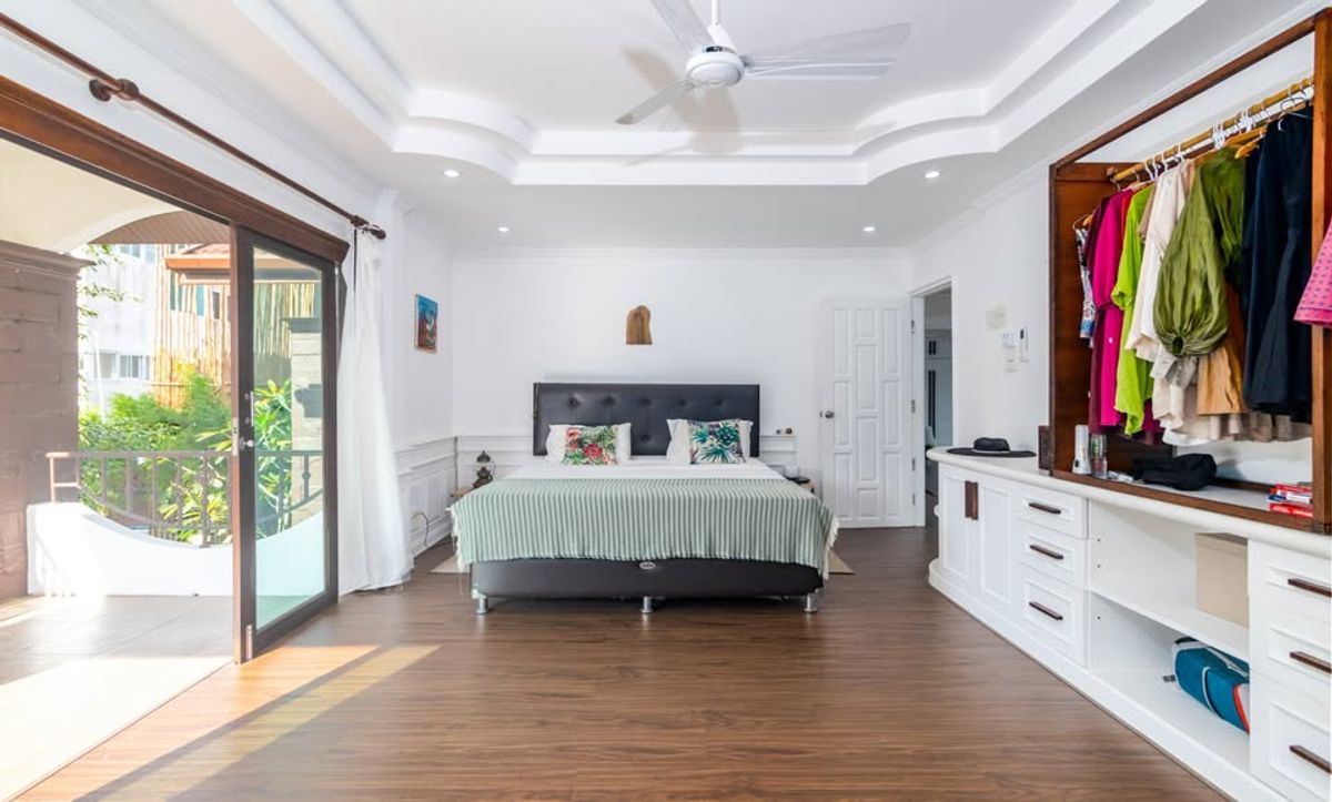 ขายบ้านภูเก็ต : 🎉🌴 วิลล่าในฝัน พูลวิลล่าหรู 4 ห้องนอน ในกมลา ภูเก็ต – เพียง 7 นาทีถึงชายหาด! 🏡✨