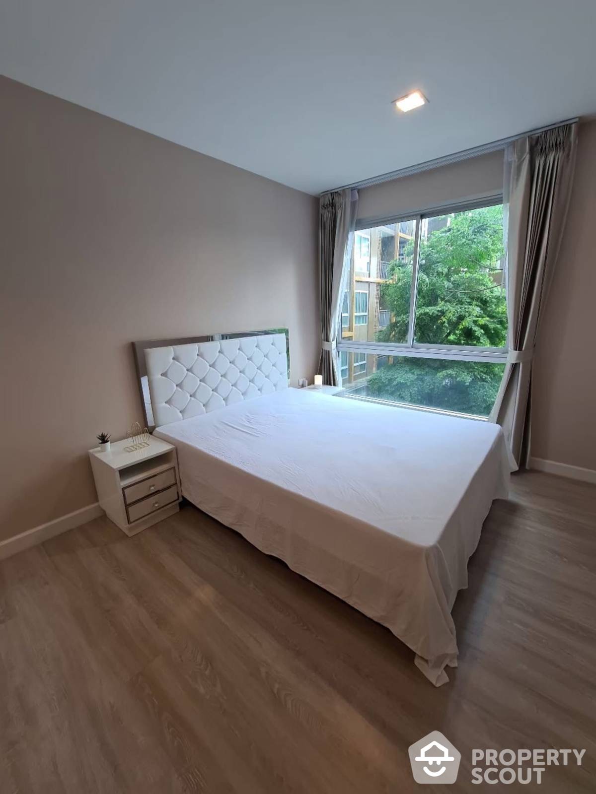For RentCondoKasetsart, Ratchayothin : 2-BR Condo at Metro Luxe Kaset near BTS Kasetsart University