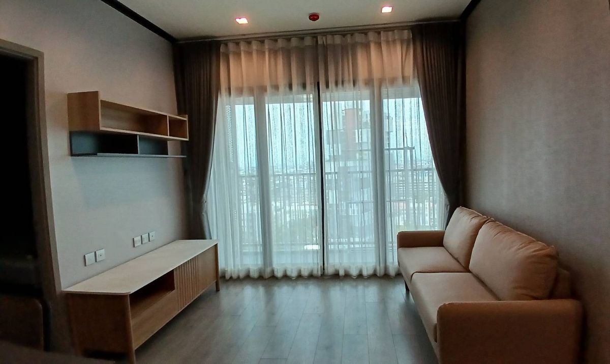 For RentCondoLadprao, Central Ladprao : 🔥 Hurry and book! Wedding room, beautiful view, WhizDom Avenue Ratchada-Ladprao, 2 bedrooms, 56 sq.m., rent only 35,000 baht/month. Contact 0968623850 🔥