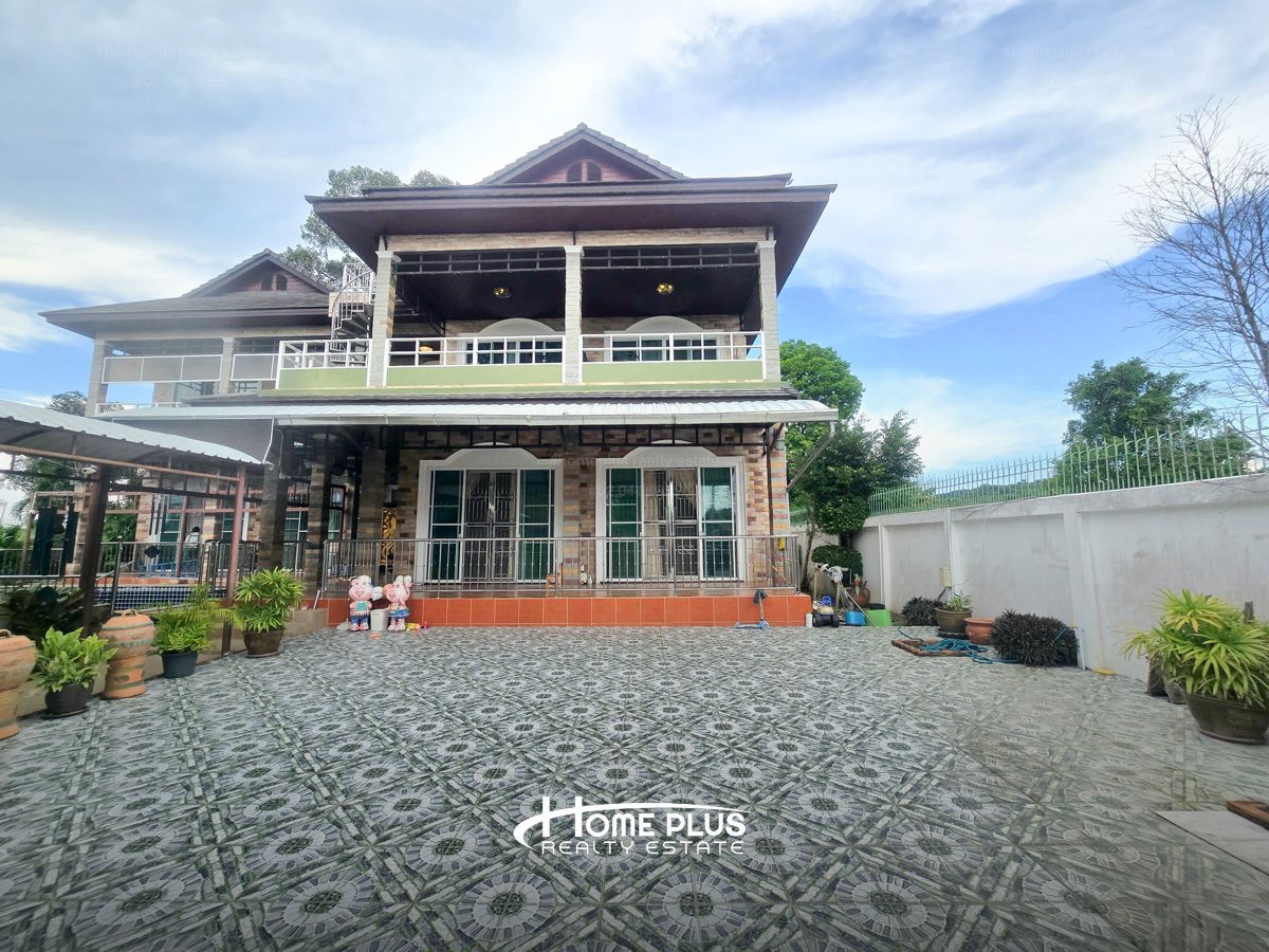 ขายบ้านพัทยา บางแสน ชลบุรี สัตหีบ : พูลวิลล่าในซอยรุ่งโรจน์ ตำบลบางเสร่ อำเภอสัตหีบ ชลบุรี (วิวภูเขา)