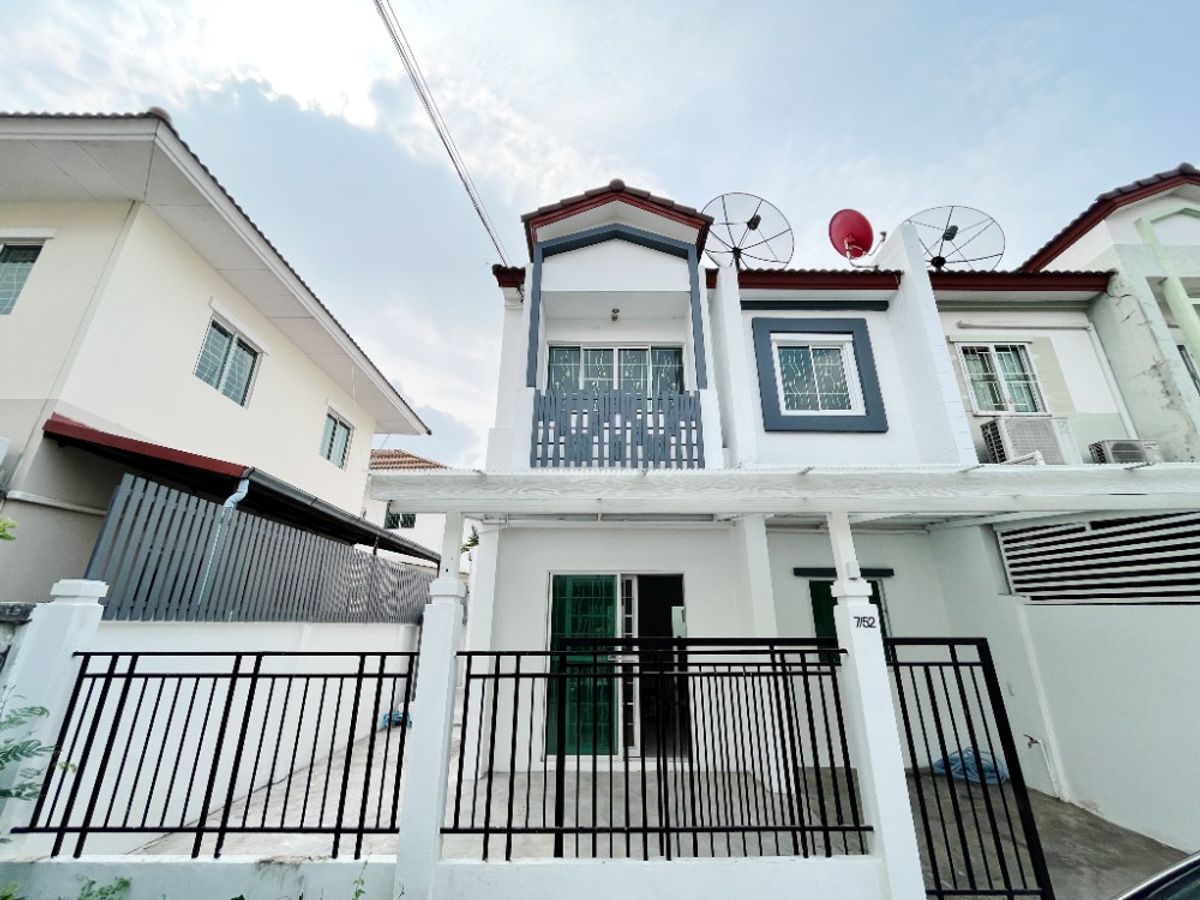 ขายทาวน์โฮมบางแค เพชรเกษม : <ขาย> ทาวน์เฮ้าส์ 2ชั้น หลังริม ทำเลดี เดินทางสะดวก ราคาดีต่อใจ ใกล้ถนนหลายเส้น