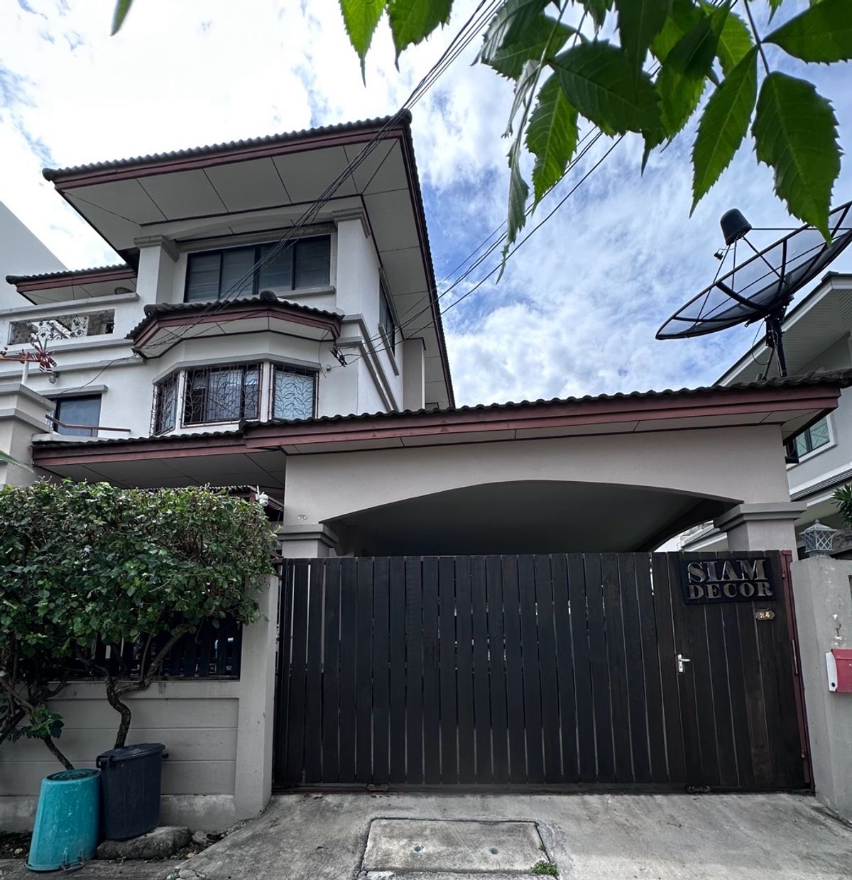 For SaleHouseLadprao, Central Ladprao : 3 -storey detached house for sale, 4 parking spaces near Central Ladprao [Soi Phahonyothin 24]