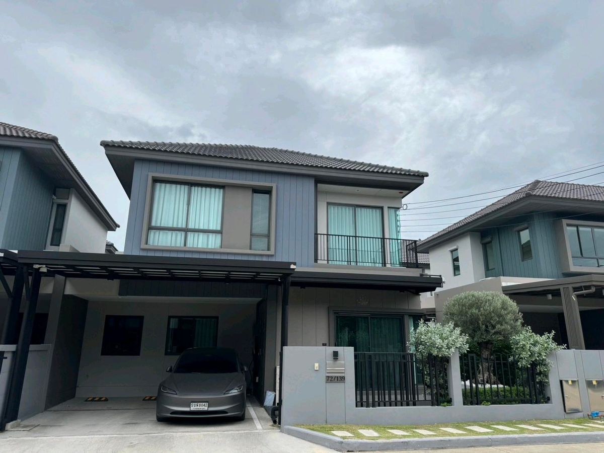 ขายบ้านนนทบุรี บางใหญ่ บางบัวทอง : บ้านแฝดแต่งครบ พร้อมอยู่
Venue ID Westgate (เวนิว ไอดี เวสต์เกต)