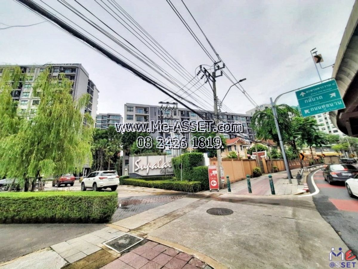For SaleCondoRama 8, Samsen, Ratchawat : Condo for sale near the Rama VIII BTS zone, connecting to Ratchadamnoen Pinklao, near MRT, Bang Yi Khan, Siriraj Hospital. Convenient to travel. 
