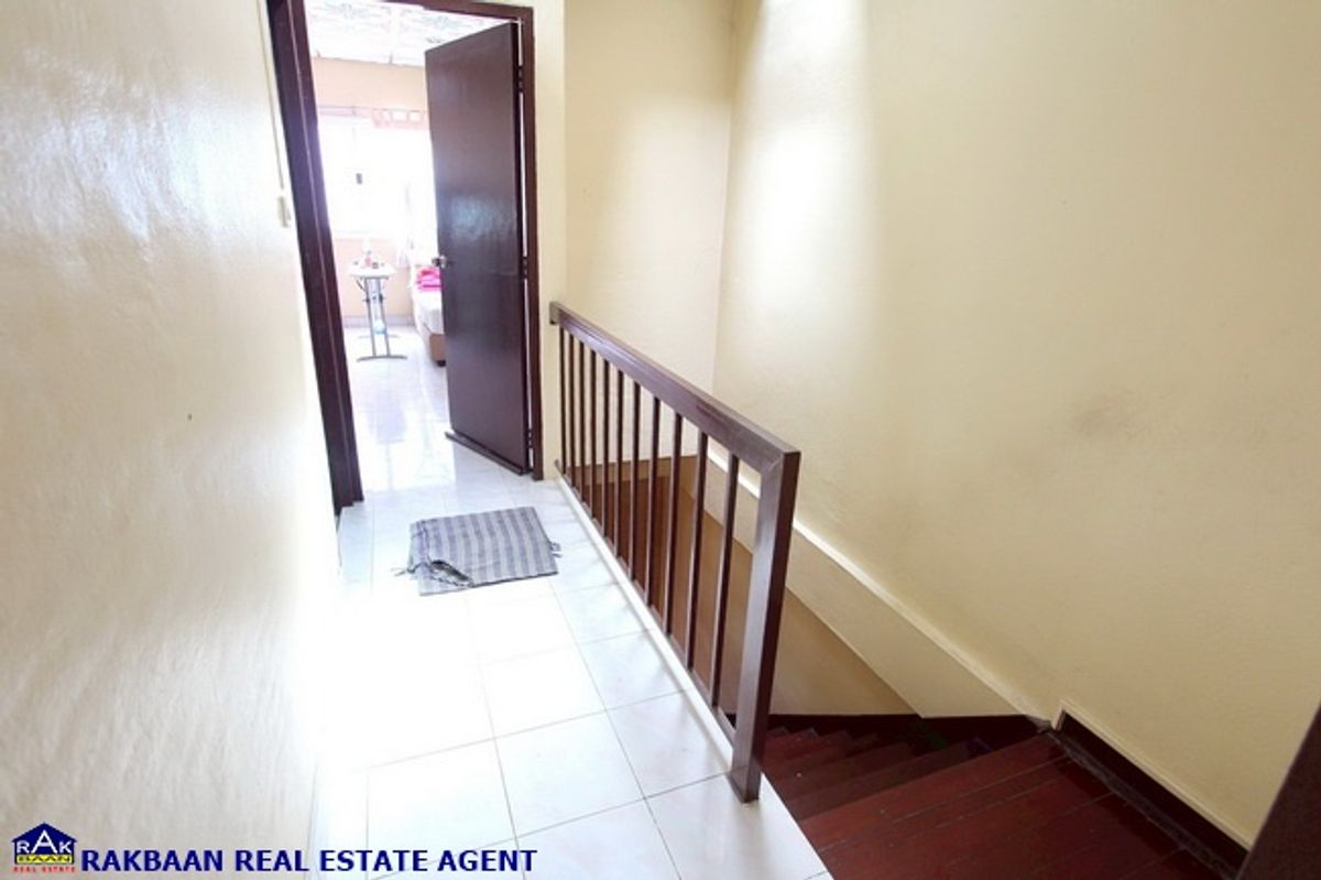 For SaleTownhomePathum Thani,Rangsit, Thammasat : Townhouse for sale Rattanchai Willa 3 Soi Piernon, Lam Luk Ka, 19.8 sq.w., 3 bedrooms, 2 bathrooms
