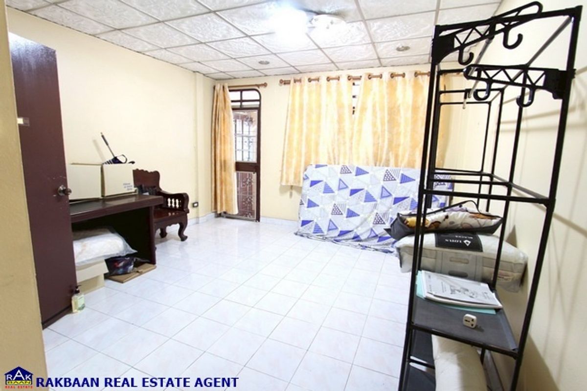 For SaleTownhomePathum Thani,Rangsit, Thammasat : Townhouse for sale Rattanchai Willa 3 Soi Piernon, Lam Luk Ka, 19.8 sq.w., 3 bedrooms, 2 bathrooms