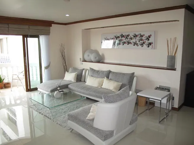 For SaleCondoPattanakan, Srinakarin : A big and cozy Bangkok condo for sale or rent U1097152