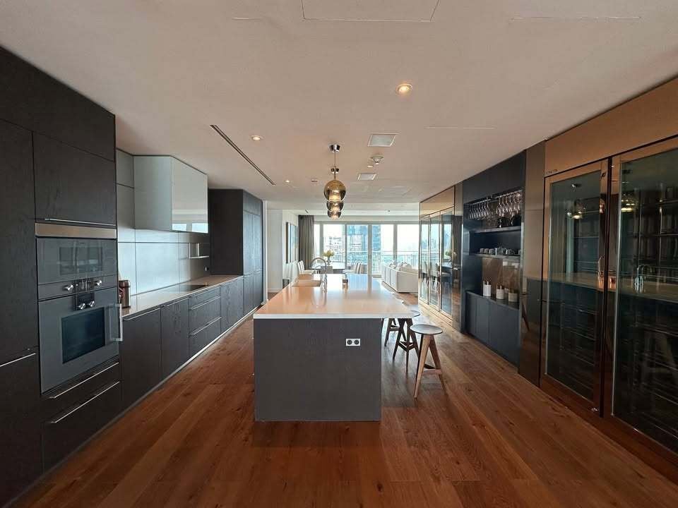 For SaleCondoWitthayu, Chidlom, Langsuan, Ploenchit : 3 Bedroom Penthouse at 185 Rajadamri U5570510