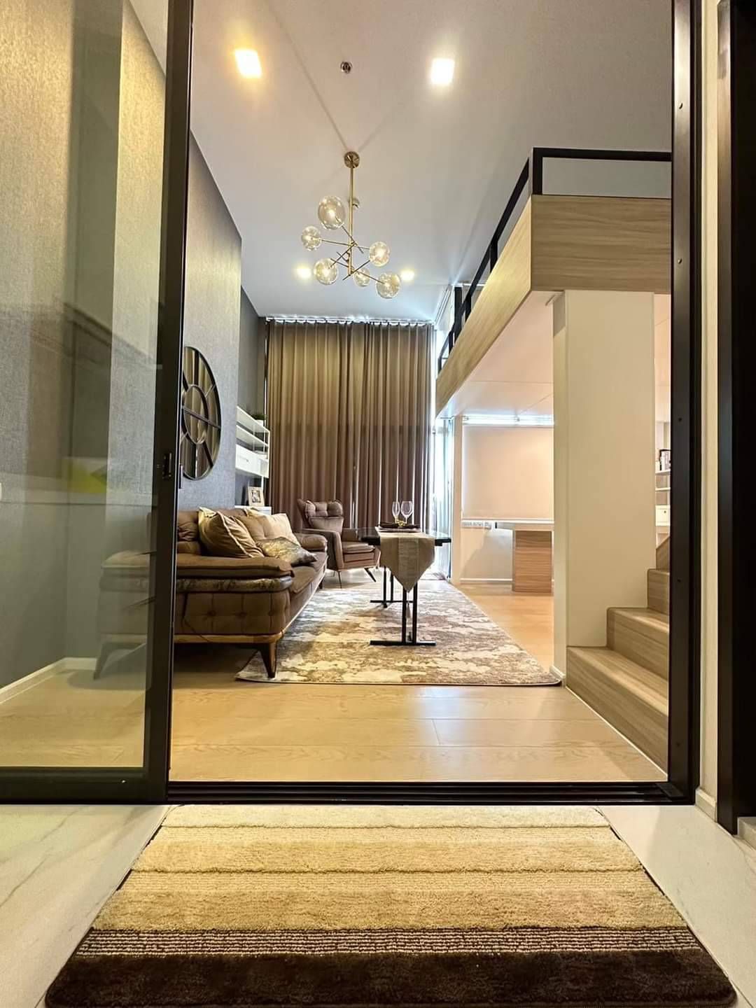 For SaleCondoRama9, Petchburi, RCA : 1 Bedroom Condo for sale at Chewathai Residence Asoke  U1365892