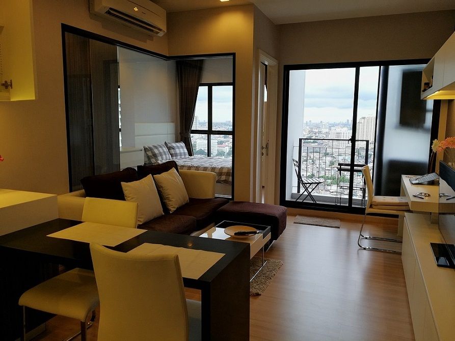 For SaleCondoWongwianyai, Charoennakor : High floor with great view U1693380