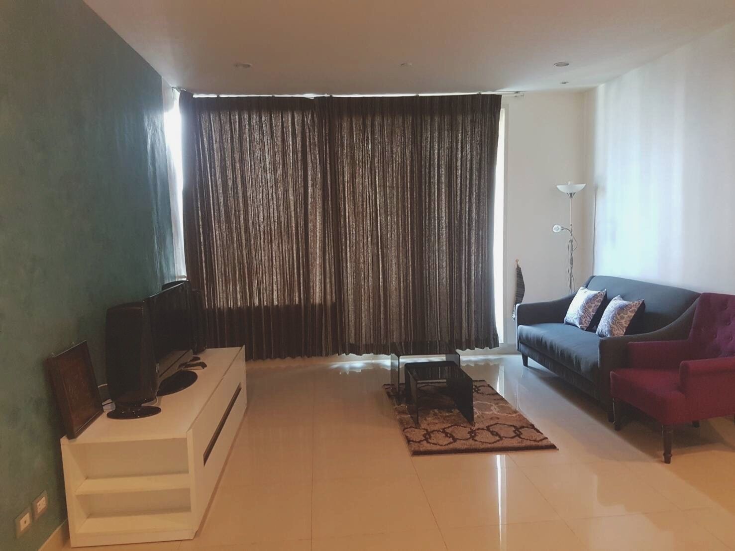 For SaleCondoWongwianyai, Charoennakor : Two Bedrooms Condo For Sale & Rent U5552766