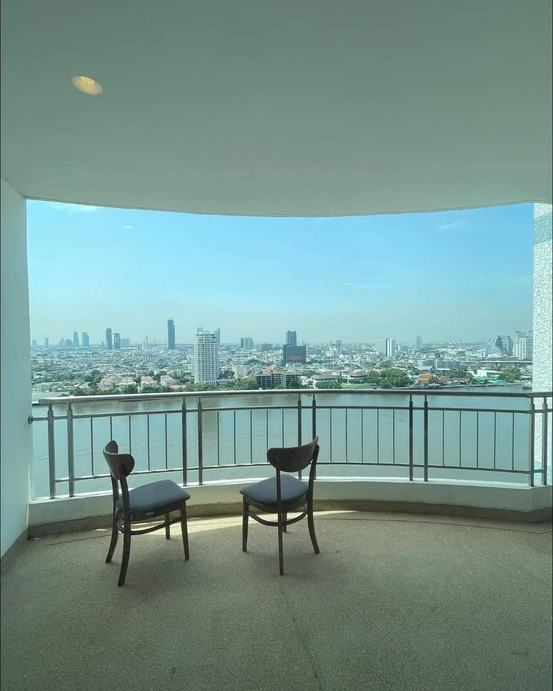For SaleCondoWongwianyai, Charoennakor : 3 Bedrooms For Sales at Supalai River Resort U1940442