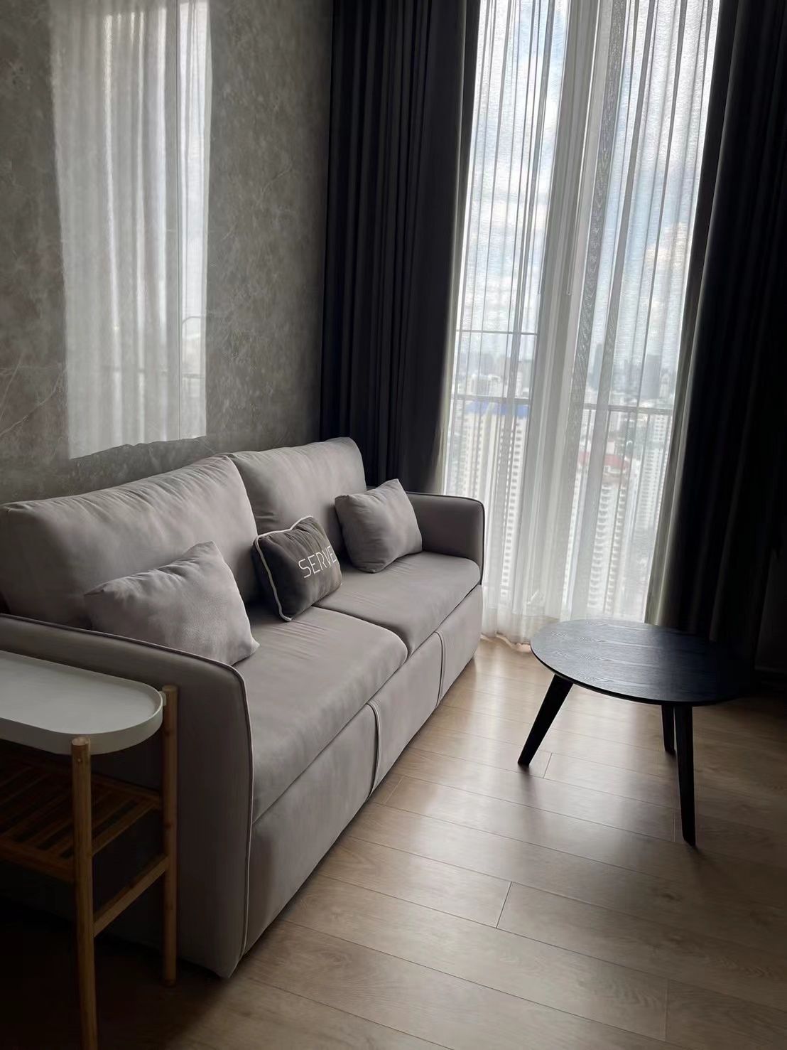 For SaleCondoSukhumvit, Asoke, Thonglor : High-Floor, East-Facing,Fully Furnished Condo near BTS Asoke U5372188